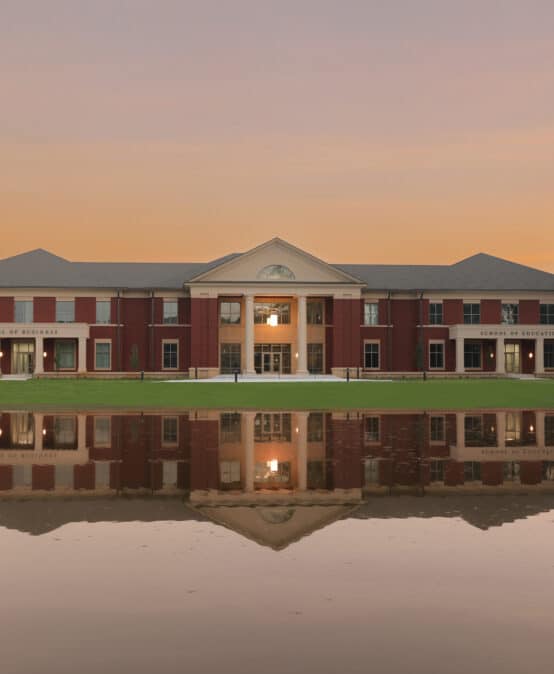 FMU opens new School of Business/School of Education Building